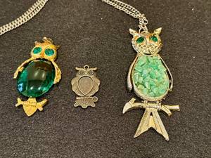 lot 65 image: Owl Pendants