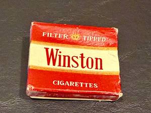 lot 62 image: Vintage WINSTON Lighter wOriginal Box