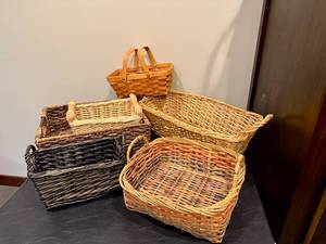 lot 78 image: Six Assorted Handled Wicker Baskets