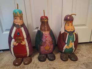 lot 97 image: Hand Painted Three Wisemen - Artist Signed -