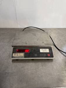 lot 76 image: Berne Industrial Digital Scale Model B4 In Working Order Commercial Use