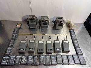 lot 77 image: Vintage Maxon CP-0530 UHF Transceivers with JBRO Batteries and Chargers 1987