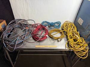 lot 117 image: Mixed Lot of Heavy Duty Electrical Extension Cords 50ft to 100ft Various Colors