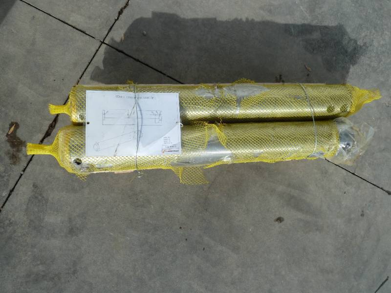 Landherd Excavator Bucket Pins 100mm x 750mm
