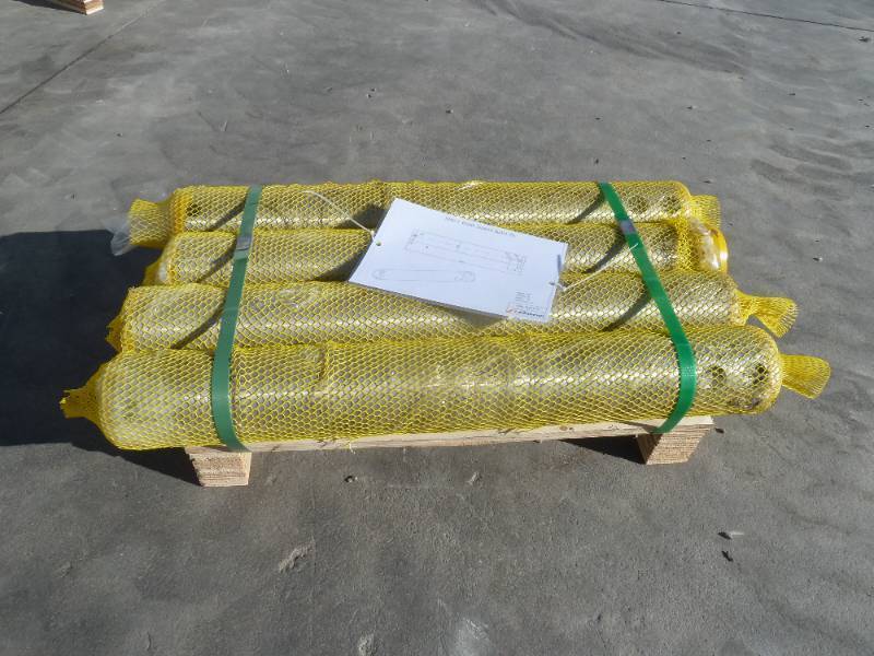 Landherd Excavator Bucket Pins 90mm x 650mm
