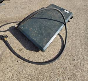 lot 21 image: Coleman Stove