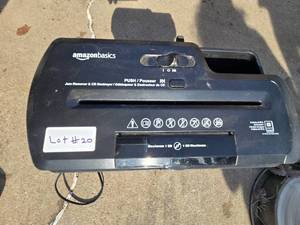 lot 20 image: Paper Shredder