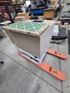 lot 10 image: Trion Air Bear Right Angle Air Cleaner