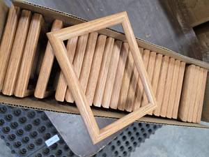 lot 44 image: Red Oak 5x7 Wood Frames