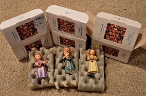 lot 118 image: Three Goebel Ornaments