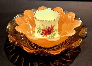 lot 131 image: Custard Glass, Carnival Glass and Peach Glass