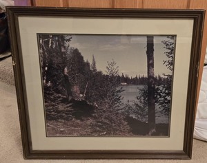 lot 146 image: Vintage Framed Lake Scene Print