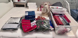 lot 115 image: Christmas Decor, Wrapping Paper & More