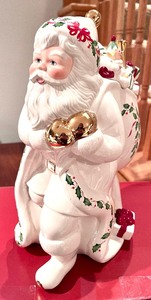 lot 116 image: Lenox Santa Cookie Jar