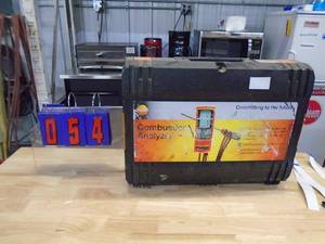 Combustion analyzer Testo 325. As shown.