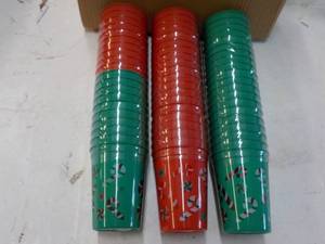 60 ct 10 oz Xmas Plastic Glasses...