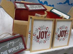 Holiday Wood Signs...
