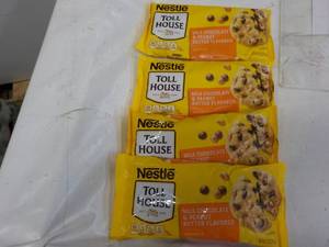 4 bags 11 oz Nestle Milk Chocolate ...