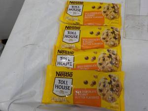 4 bags 11 oz Nestle Milk Chocolate ...