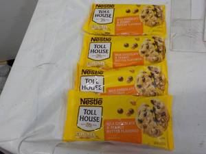 4 bags 11 oz Nestle Milk Chocolate ...