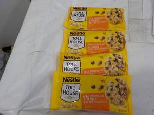 4 bags 11 oz Nestle Milk Chocolate ...