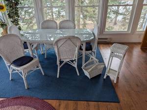 Nice Glass top wicker table and accessories