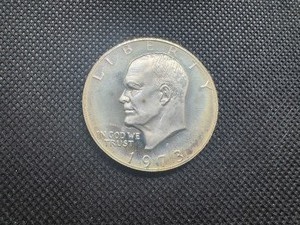 1973S Proof 40% Ike Dollar, Toner