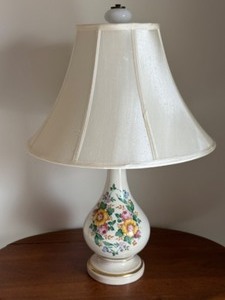 Vintage Floral Design Ceramic Table Lamp