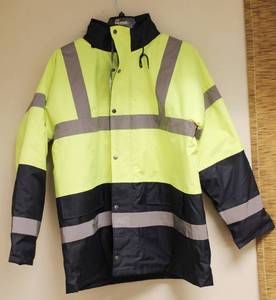 Portwest Hi Viz Jacket, Cold Weather, Water Proof High Visibility Work Jacket, Size X Large