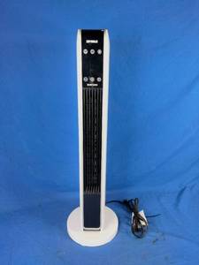 lot 195 image: Optimus 29 Oscillating Tower Heater - White