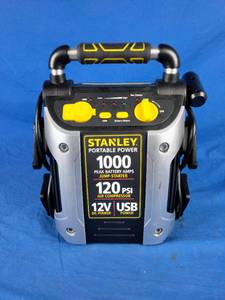 lot 175 image: Stanley 500-Amp Jump Starter with Compressor