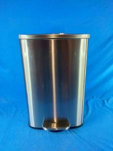 lot 156 image: New Qualiazero 13.2-Gallon Stainless Steel Rectangular Step Trash Can