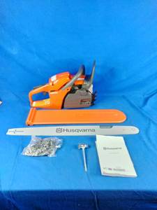 lot 240 image: New Husqvarna 460 Rancher 24 Gas Chainsaw