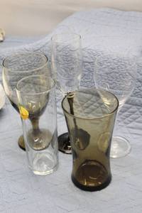 lot 27 image: Set of 14 Assorted Glassware including Tumblers and Flute Glasses