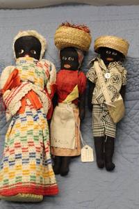 lot 28 image: Set of 3 Handcrafted Black Dolls with Traditional Attire and Accessories