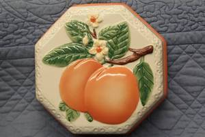 lot 78 image: Collection of Vintage Fruit-Themed Kitchen Decor including Serving Pieces and Salt & Pepper Shakers