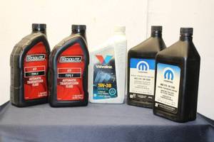 lot 154 image: Lot of Automotive Oils and Transmission Fluids - Valvoline, Resolute, Mopar