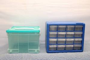 lot 194 image: Storage Organizer Set - Clear Plastic Box and Blue Drawer Organizer