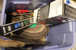 lot 202 image: Mixed Lot of Hand Tools, Fire Extinguisher, and Accessories