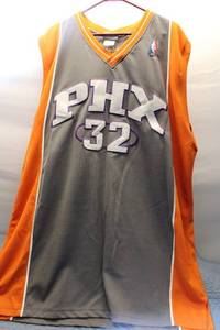 lot 247 image: Phoenix Suns Amare Stoudemire Jersey - Size 52