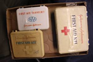 lot 267 image: Lot of 3 Vintage Johnson & Johnson First Aid Kits - Travel & Compact Sizes