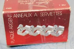 lot 273 image: Set of 4 Silverplate Napkin Rings with Duck Design