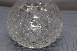 lot 294 image: Crystal Cut Glass Bowl with Intricate Pattern