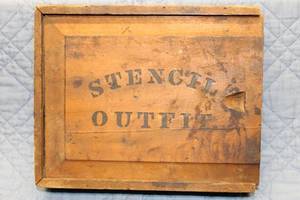lot 300 image: Vintage Stencil Set with Wooden Box - STENCIL OUTLET