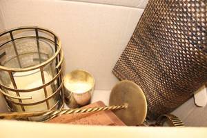 lot 306 image: Vintage Candle Holders and Decorative Items Lot