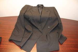 lot 375 image: Mens Black Double Breasted Suit Blazer with Pants and Garment Bag