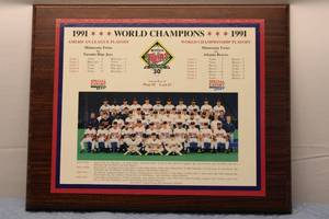 lot B-393 image: 1991 Minnesota Twins World Champions Team Plaque