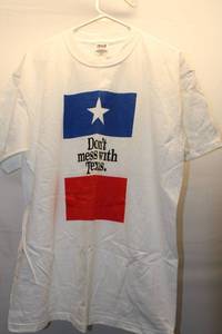 lot 433 image: Mens XL Dont Mess with Texas Graphic T-Shirt