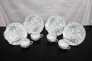 lot 197 image: Yamakai Fine China Tea Set