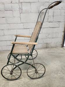 lot 5 image: Vintage Childs Stroller with Wooden Seat and Metal Frame